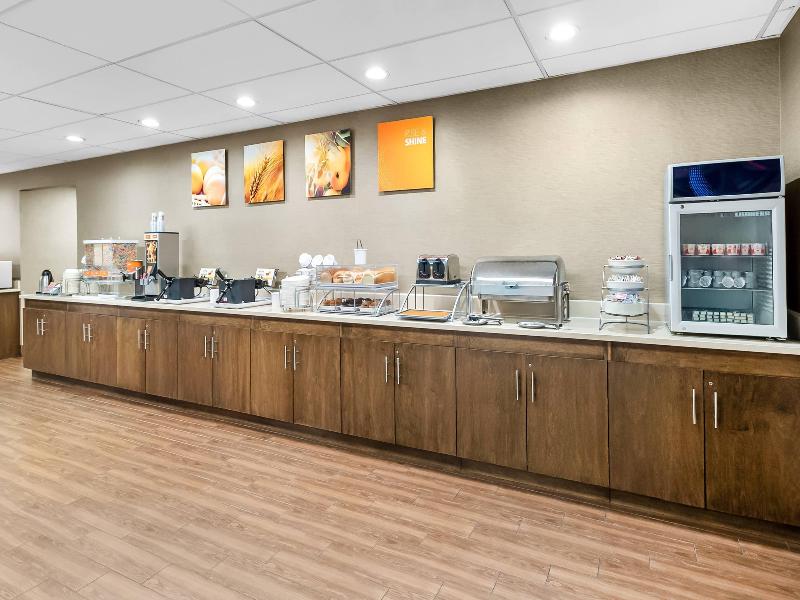 Comfort Suites Near Potomac Mills image