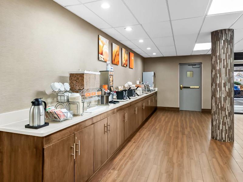 Comfort Suites Near Potomac Mills image