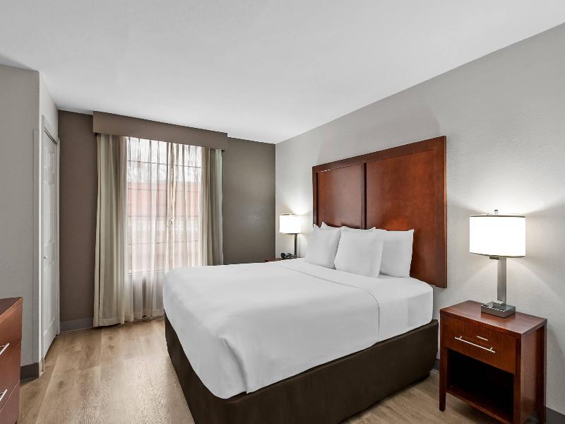 Comfort Suites Near Potomac Mills image