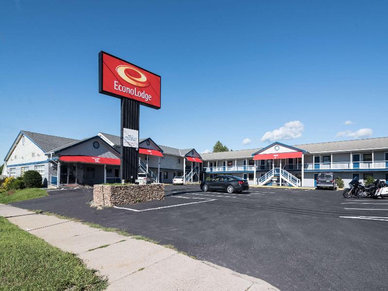 Econo Lodge Rutland City Near Hwy 7 image