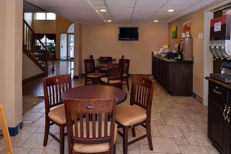 Quality Inn & Suites Wittenberg image