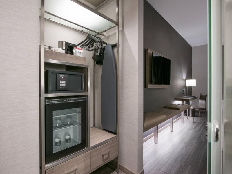AC Hotel Boston Cambridge image