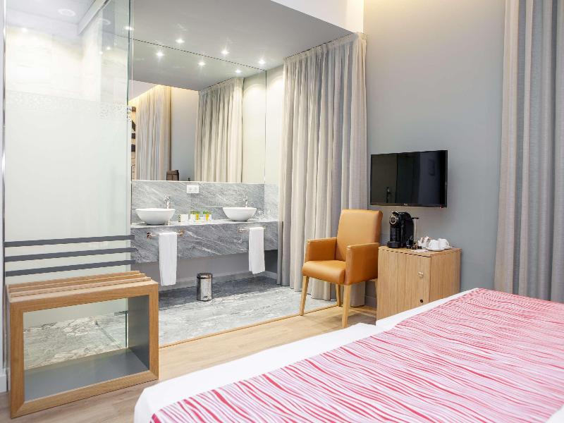 Soho Boutique Capuchinos & Spa image