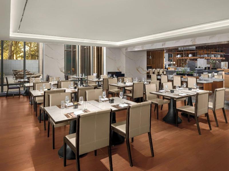 Shanghai Marriott Hotel Parkview image