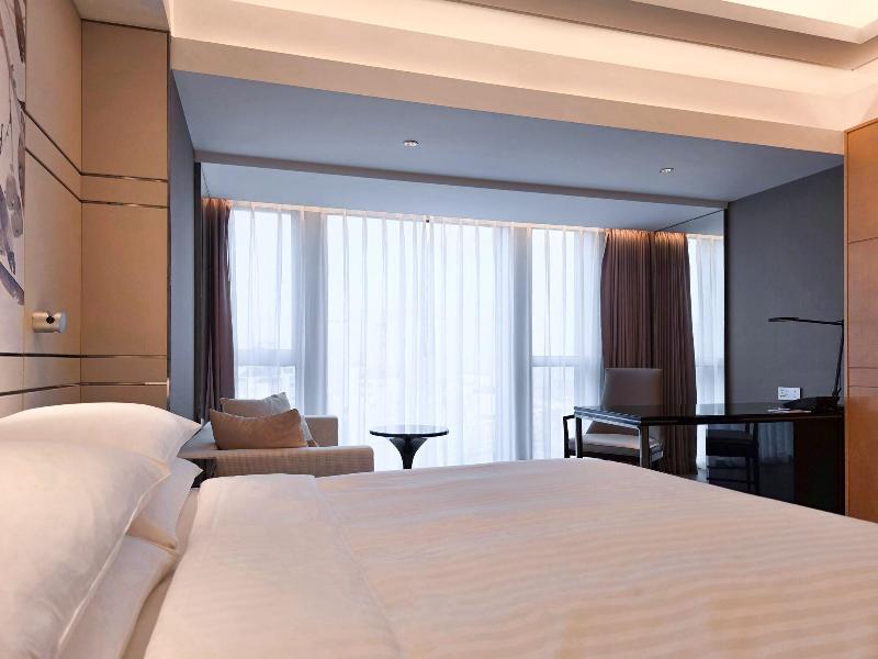 Shanghai Marriott Hotel Parkview image