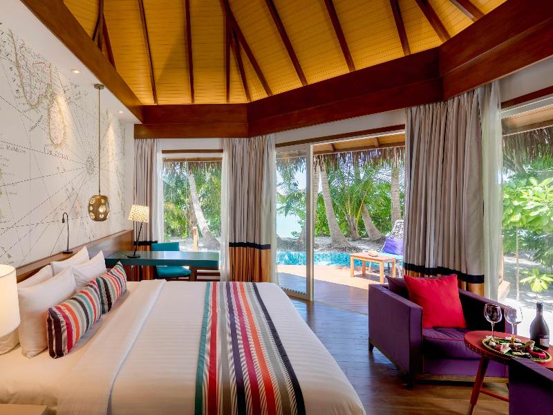 Mercure Maldives Kooddoo Resort image