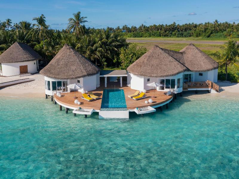 Mercure Maldives Kooddoo Resort image