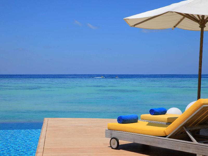 Mercure Maldives Kooddoo Resort image