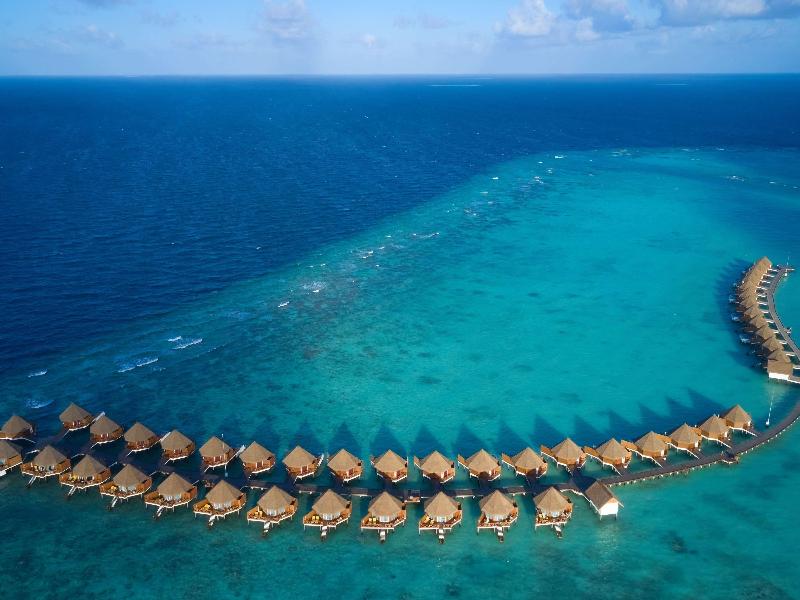 Mercure Maldives Kooddoo Resort image