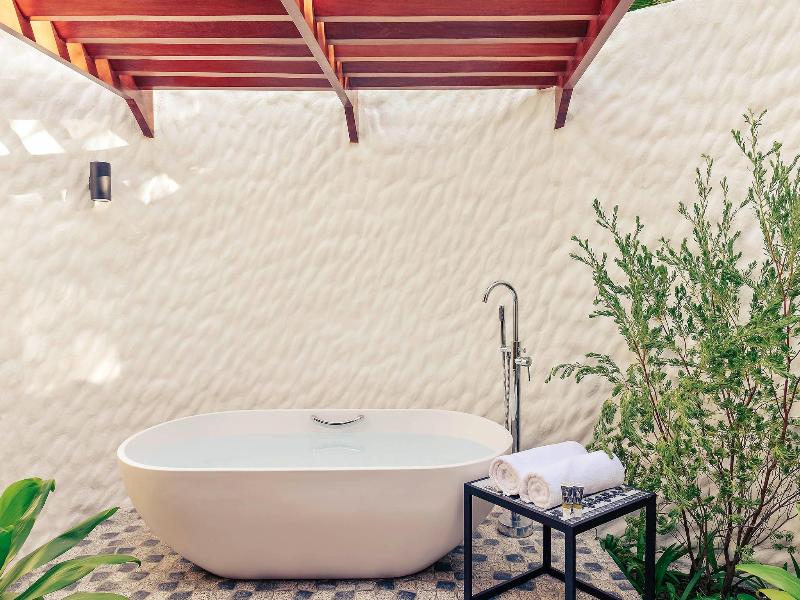 Mercure Maldives Kooddoo Resort image