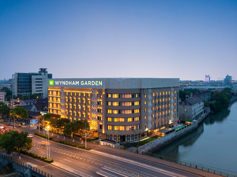 Wyndham Garden Shanghai Pudong image