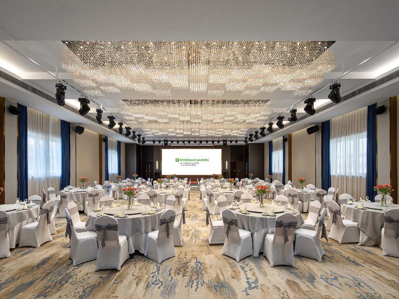 Wyndham Garden Shanghai Pudong image