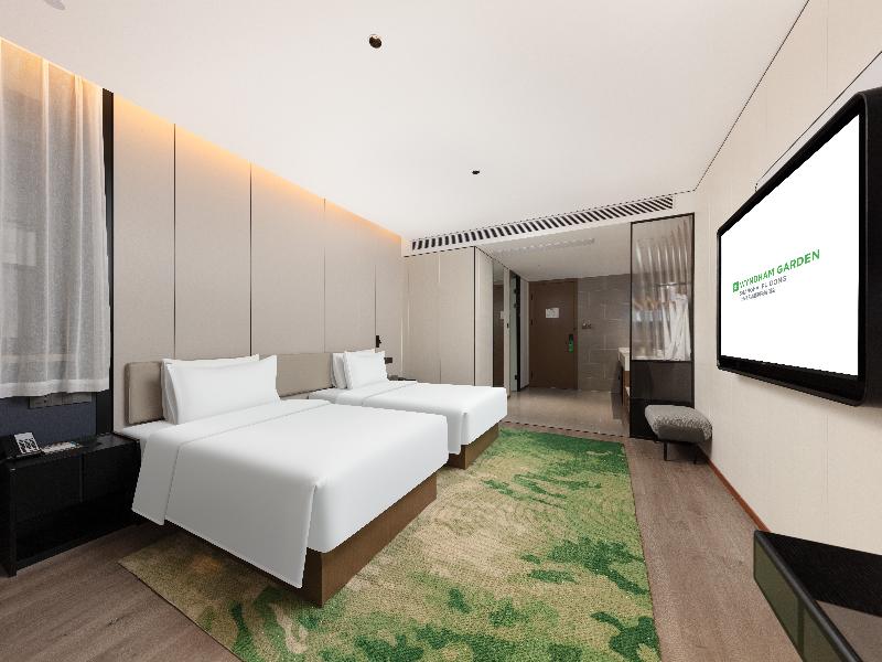 Wyndham Garden Shanghai Pudong image