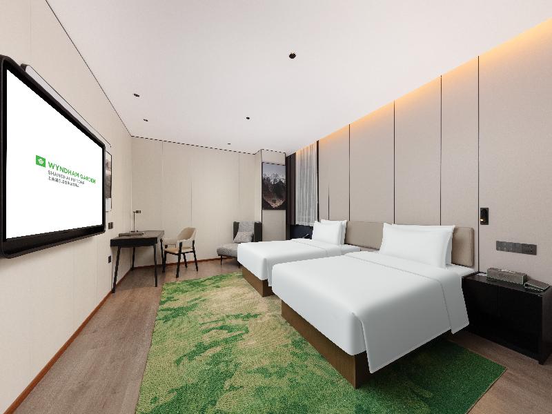 Wyndham Garden Shanghai Pudong image