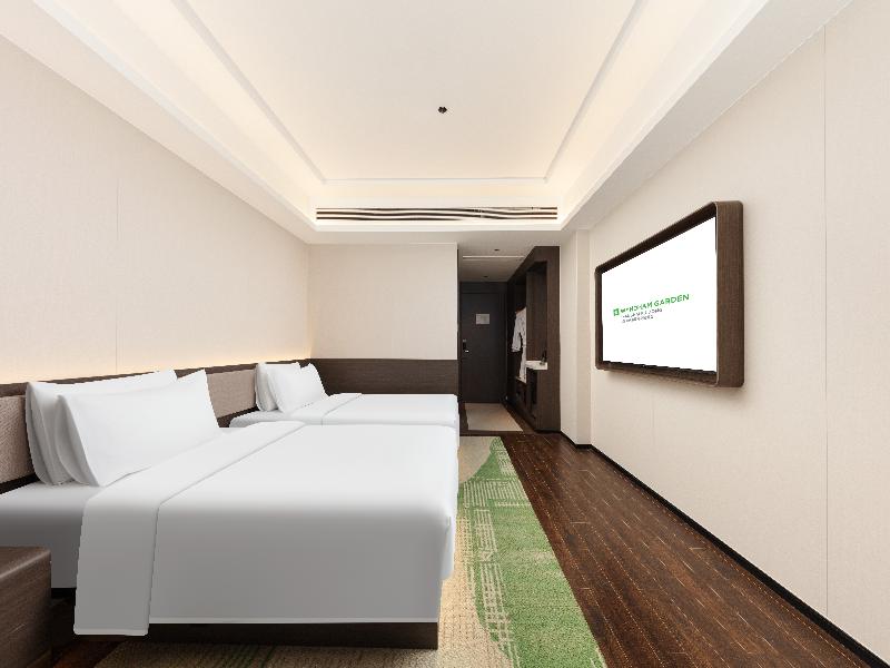 Wyndham Garden Shanghai Pudong image