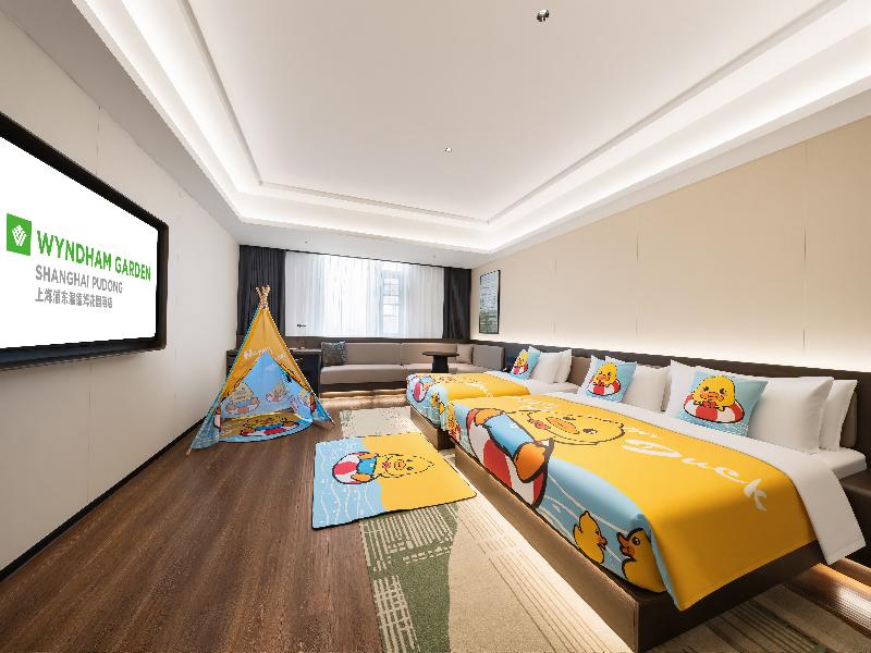 Wyndham Garden Shanghai Pudong image