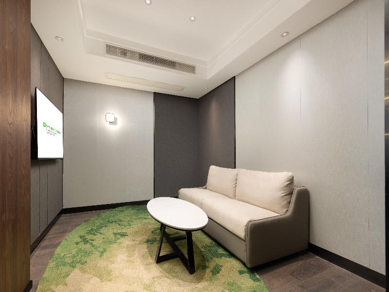 Wyndham Garden Shanghai Pudong image