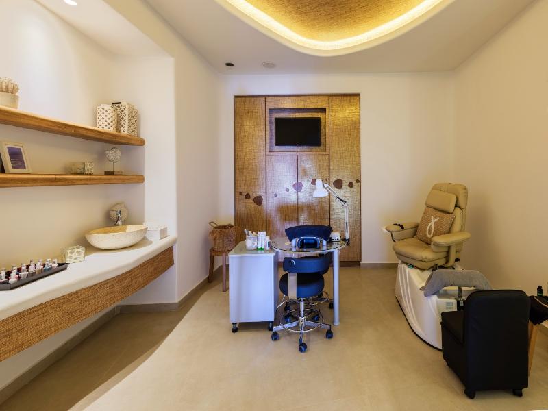 Anax Resort And Spa