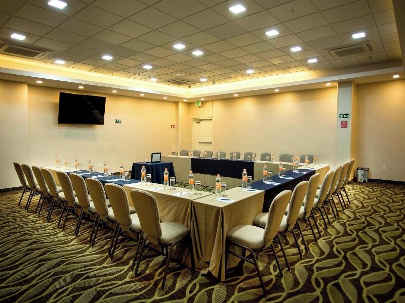 Four Points  By Sheraton Queretaro Norte image