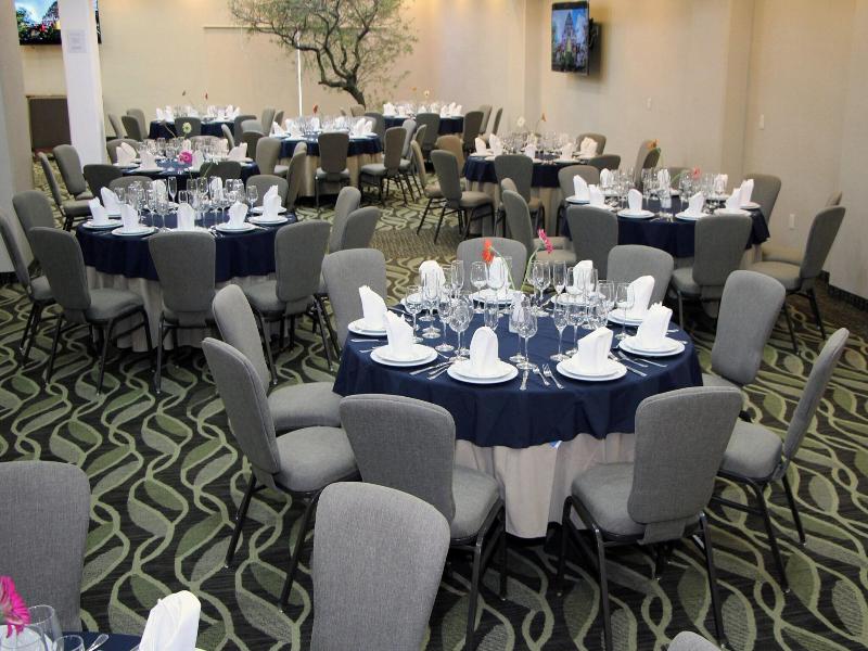 Four Points  By Sheraton Queretaro Norte image