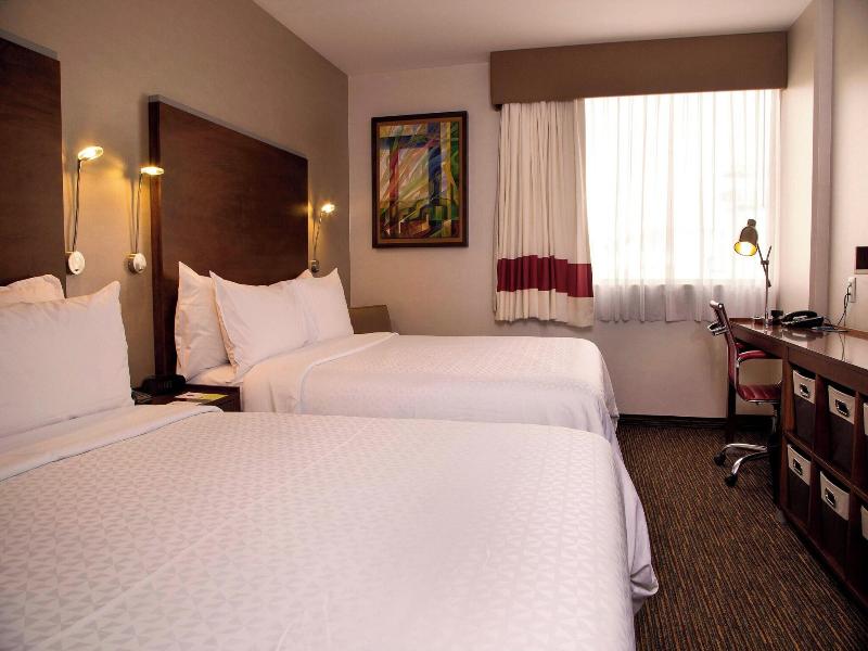 Four Points  By Sheraton Queretaro Norte image