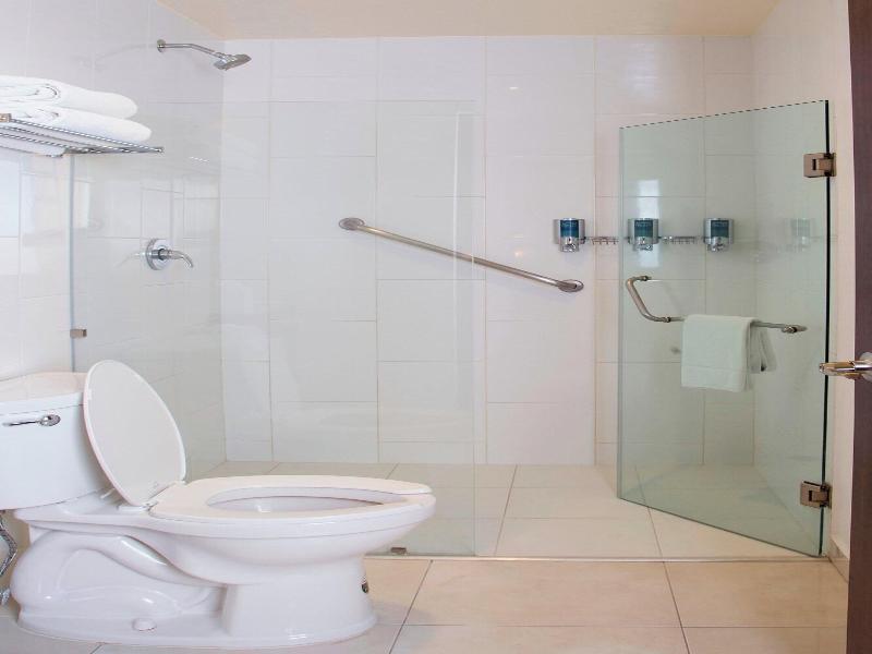 Four Points  By Sheraton Queretaro Norte image