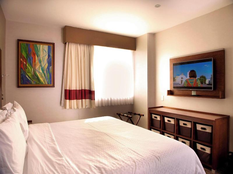 Four Points  By Sheraton Queretaro Norte image