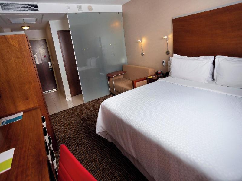 Four Points  By Sheraton Queretaro Norte image