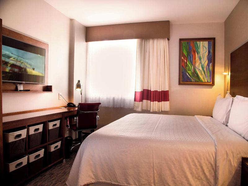 Four Points  By Sheraton Queretaro Norte image