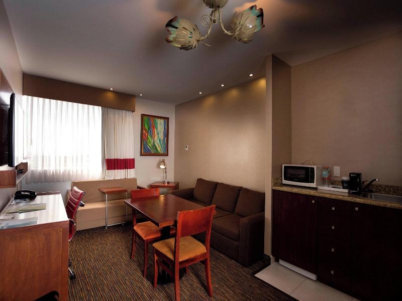 Four Points  By Sheraton Queretaro Norte image
