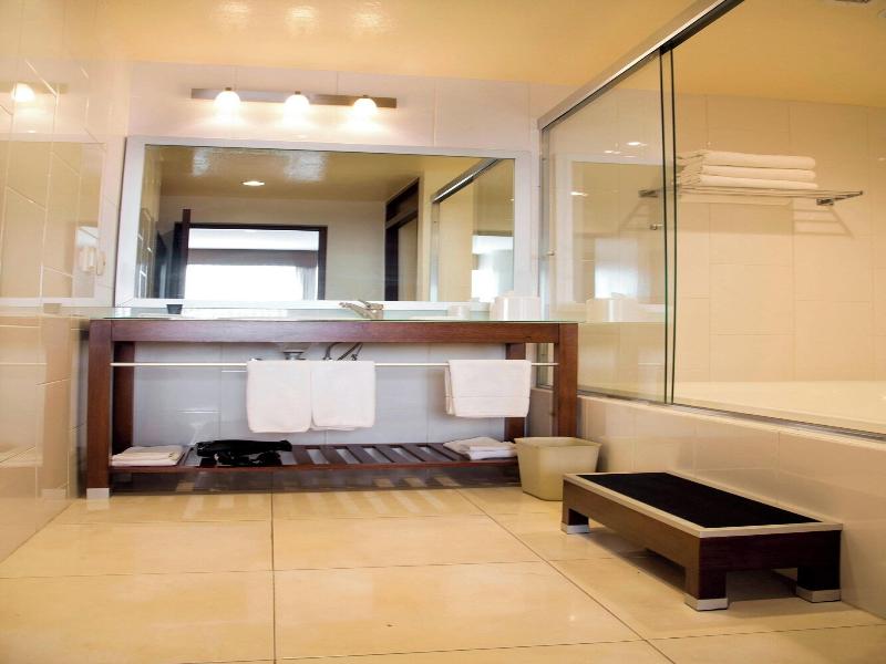 Four Points  By Sheraton Queretaro Norte image