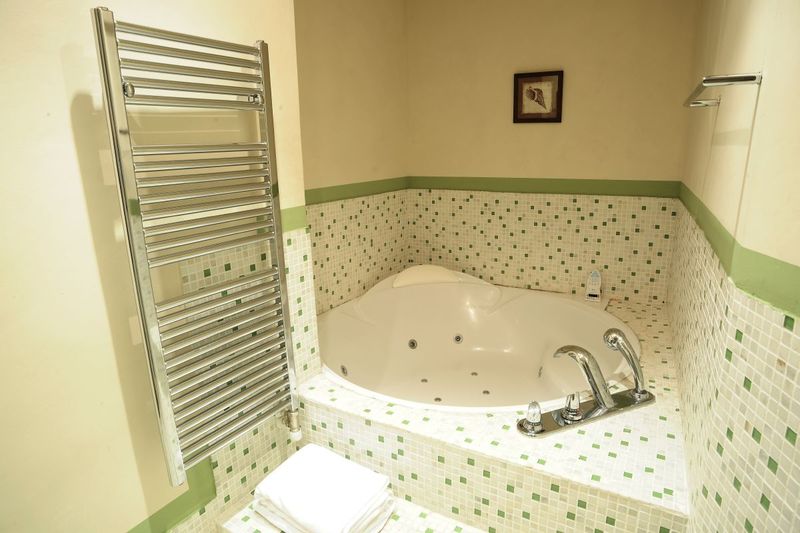 Solaz Del Moros image