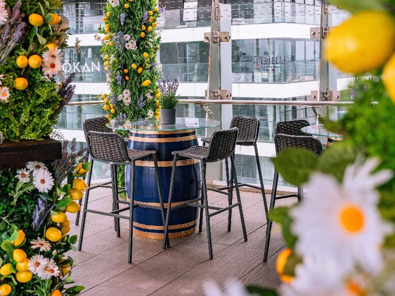 Novotel London Canary Wharf image