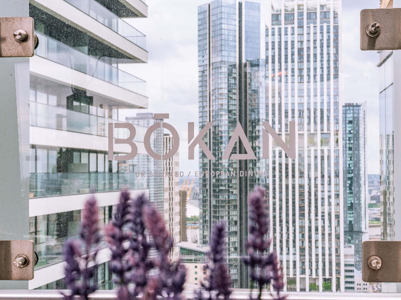 Novotel London Canary Wharf image
