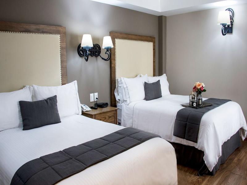 Historico Central, Food & Beverages Included image
