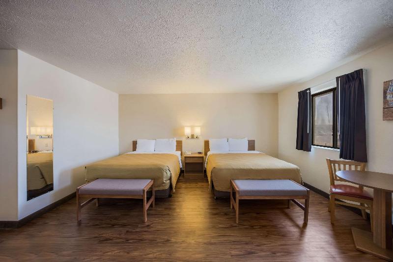 Motel 6 Limon, CO – I-70 image