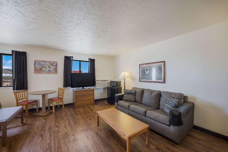 Motel 6 Limon, CO – I-70 image