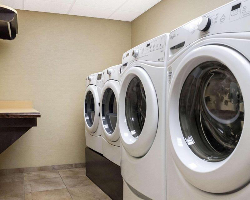 MainStay Suites Bismarck image