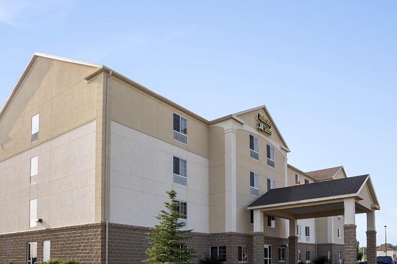 MainStay Suites Bismarck image