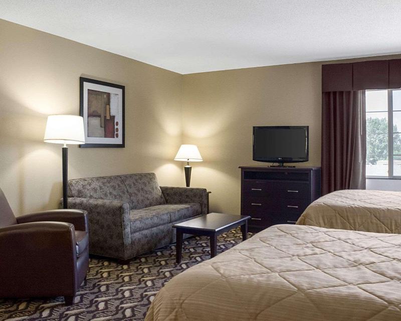 MainStay Suites Bismarck image