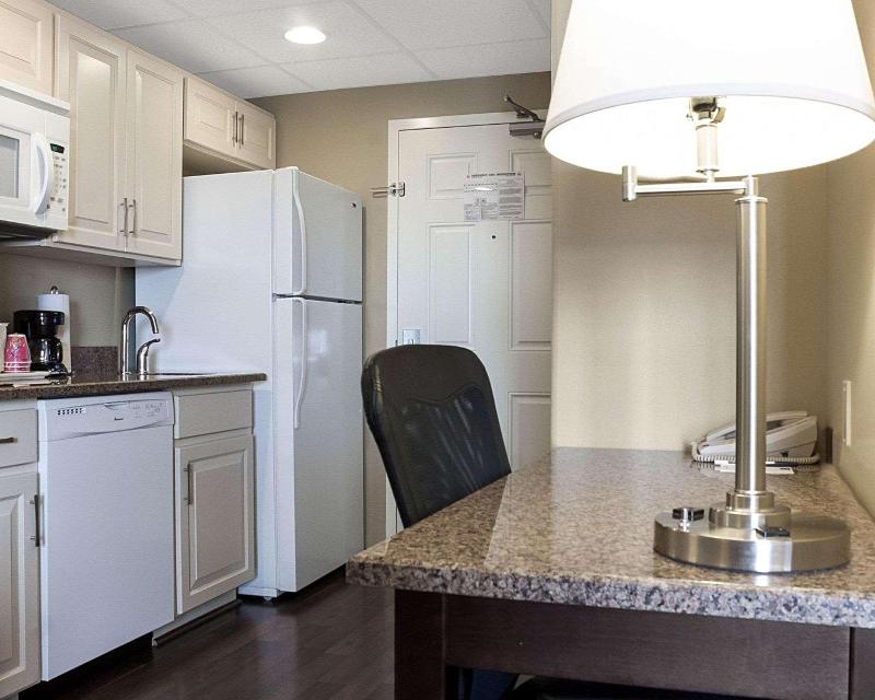 MainStay Suites Bismarck image