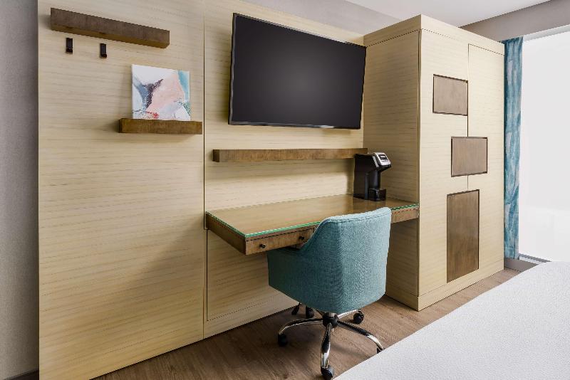 Hilton Garden Inn New York Times Square North image