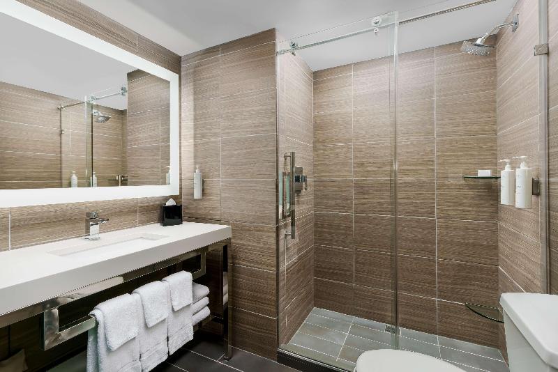 Hilton Garden Inn New York Times Square North image