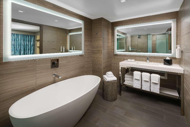 Hilton Garden Inn New York Times Square North image