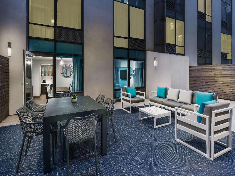 Hilton Garden Inn New York Times Square North image