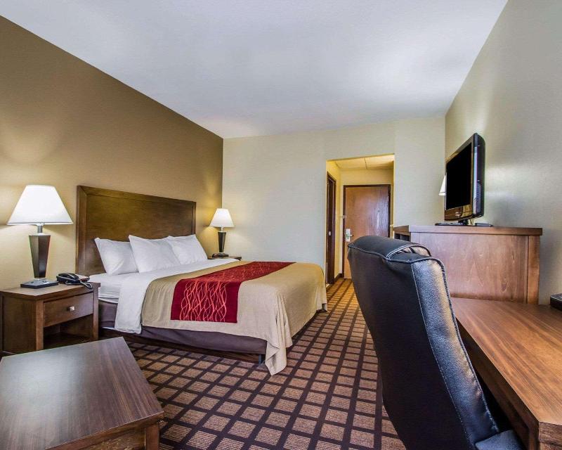Quality Inn Perryville I-55 image