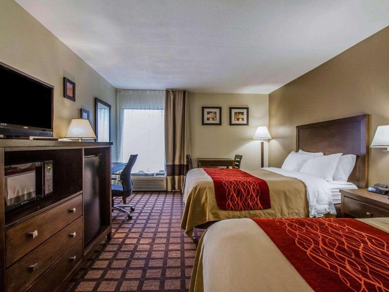 Quality Inn Perryville I-55 image