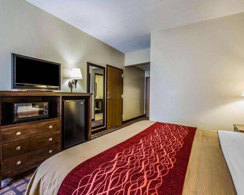 Quality Inn Perryville I-55 image