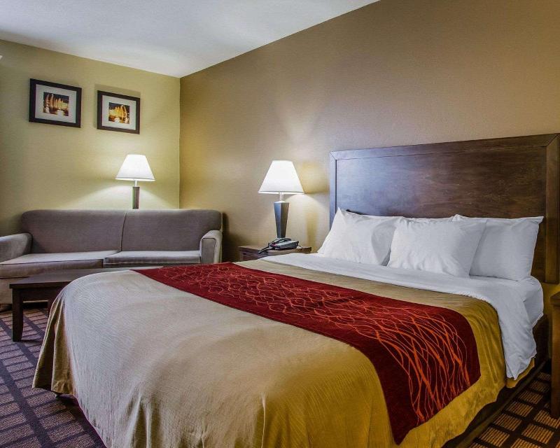 Quality Inn Perryville I-55 image
