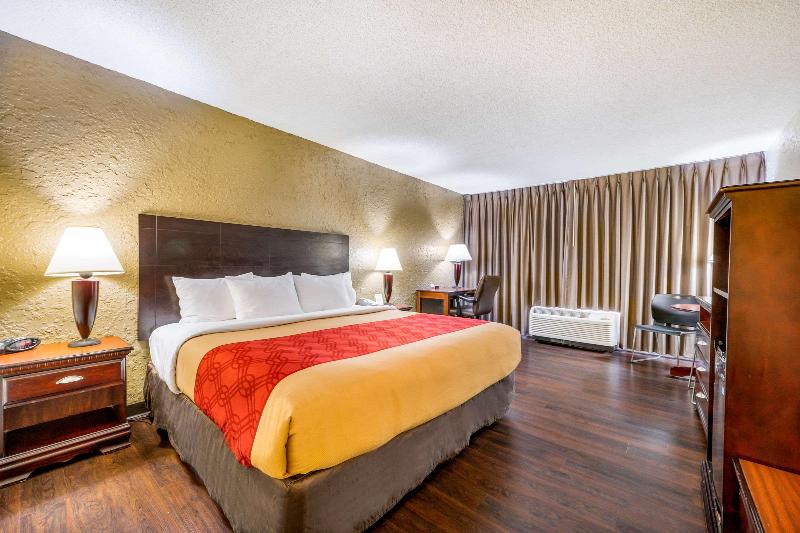 Econo Lodge Corinth image